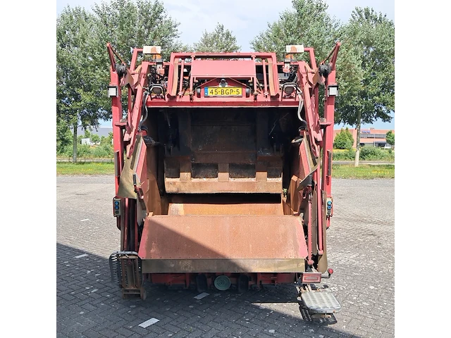 Vrachtwagen met afvalinzamelingssysteem iveco, ad260sy/ps, bouwjaar 2015 - afbeelding 43 van  46