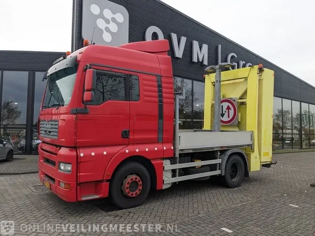 Vrachtwagen met botsabsorber man, tga 18.350 4x2 bls, n.v.t., bouwjaar 06-10-2006 - afbeelding 1 van  38