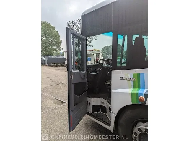 Vrachtwagen met schrootkraan en haakarmsysteem mercedes-benz, econic 2629, bouwjaar 2013 | 160294 km - afbeelding 7 van  68