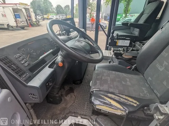 Vrachtwagen met schrootkraan en haakarmsysteem mercedes-benz, econic 2629, bouwjaar 2013 | 160294 km - afbeelding 8 van  68