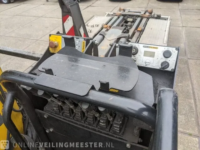 Vrachtwagen met schrootkraan en haakarmsysteem mercedes-benz, econic 2629, bouwjaar 2013 | 160294 km - afbeelding 35 van  68