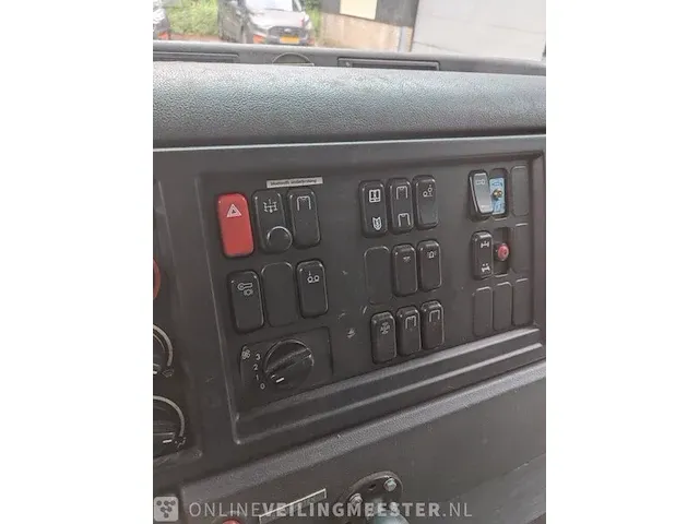Vrachtwagen met schrootkraan en haakarmsysteem mercedes-benz, econic 2629, bouwjaar 2013 | 160294 km - afbeelding 48 van  68