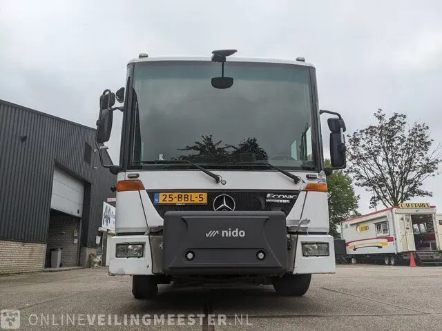 Vrachtwagen met schrootkraan en haakarmsysteem mercedes-benz, econic 2629, bouwjaar 2013 | 160294 km - afbeelding 62 van  68