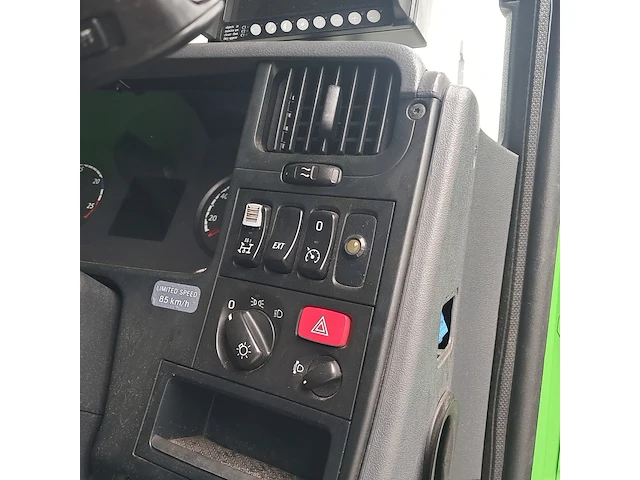 Vrachtwagen met zijlader scania, p280, bouwjaar 2013 - afbeelding 28 van  45