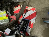 Vrachtwagen onderdelen - afbeelding 3 van  6