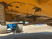 Vrachtwagen platform trekker zoutstrooier plateau - afbeelding 3 van  12
