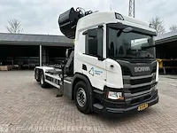 Vrachtwagen scania, p360. met laadkraan, schalenknijper en haakarm hiab, bouwjaar 2023 tellerstand 119 km - afbeelding 17 van  55