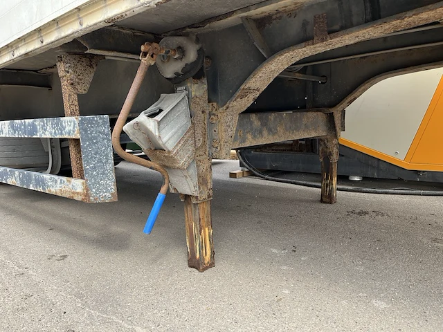 Vrachtwagen trailer schmitz, sko24 - afbeelding 6 van  19
