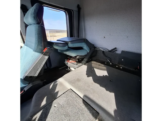 Vrachtwagen, volvo, fm12 380, 2001 - afbeelding 35 van  51