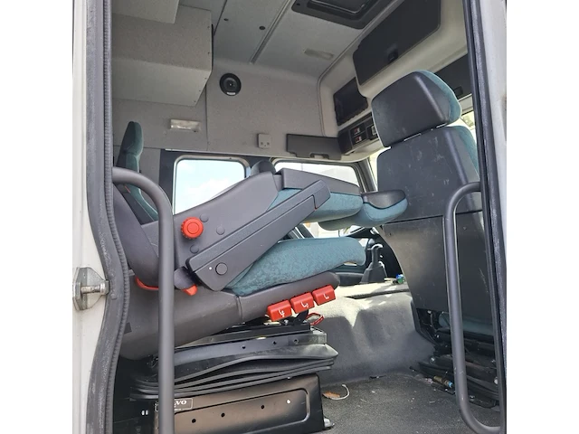 Vrachtwagen, volvo, fm12 380, 2001 - afbeelding 47 van  51
