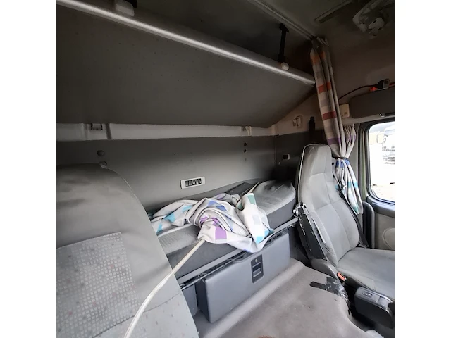 Vrachtwagen, volvo, fm12 420, 2004 - afbeelding 35 van  53