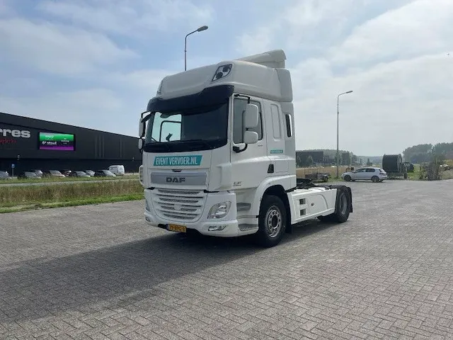 Vrachtwagen - afbeelding 1 van  50