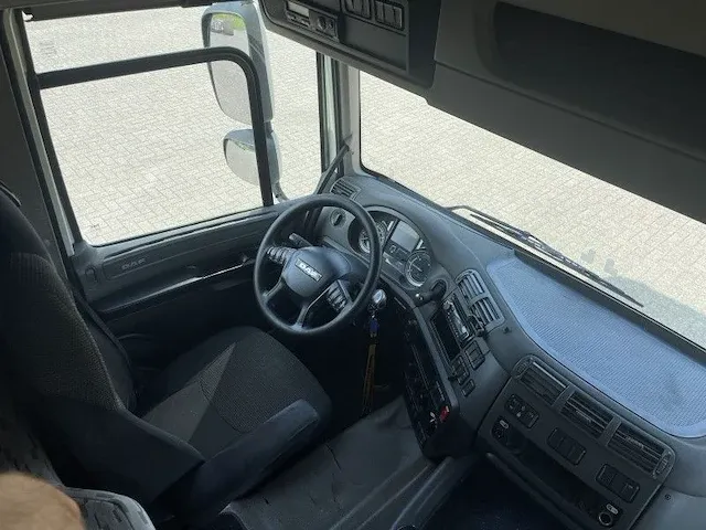 Vrachtwagen - afbeelding 28 van  50
