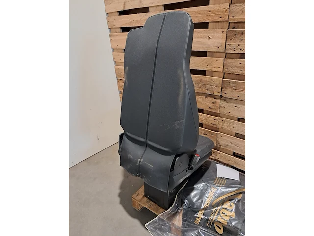Vrachtwagenstoel met stoelhoes, grammer, s933 g s2 mbt, 2018 - afbeelding 15 van  15
