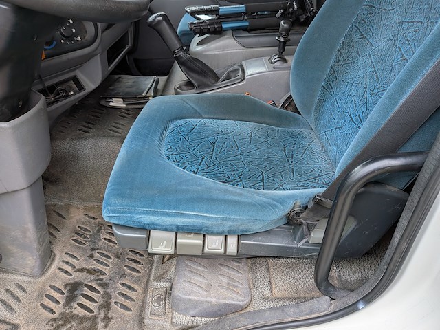 Vrachtwagen/voertuigtransporter daf, ae45cf, n.v.t., bouwjaar 2004 - afbeelding 24 van  44