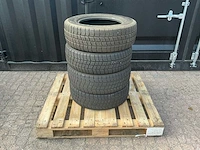 Vredestein 215/65r16 autoband (4x) - afbeelding 1 van  3