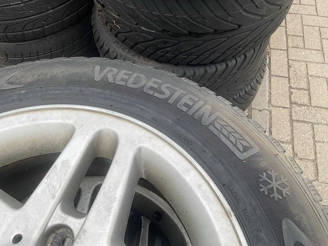 Vredestein autoband met bmw velg 195/65 r15 (4x) - afbeelding 7 van  7