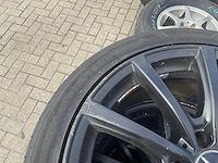 Vredestein autoband met mercedes velg 245/40 zr18 (4x) - afbeelding 6 van  7
