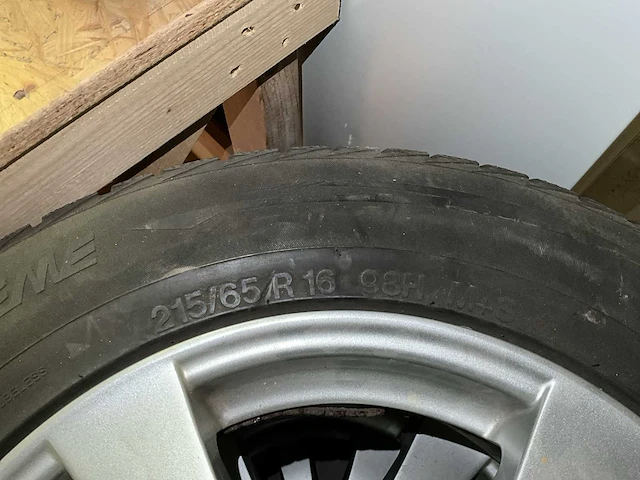 Vredestein autoband met velg (4x) - afbeelding 3 van  4