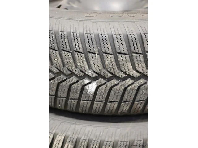 Vredestein autobanden met stalen velg - 195/65 r15-91t m & s - 4 stuks - afbeelding 2 van  6