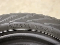 Vredestein autobanden met stalen velg - 195/65 r15-91t m & s - 4 stuks - afbeelding 3 van  6