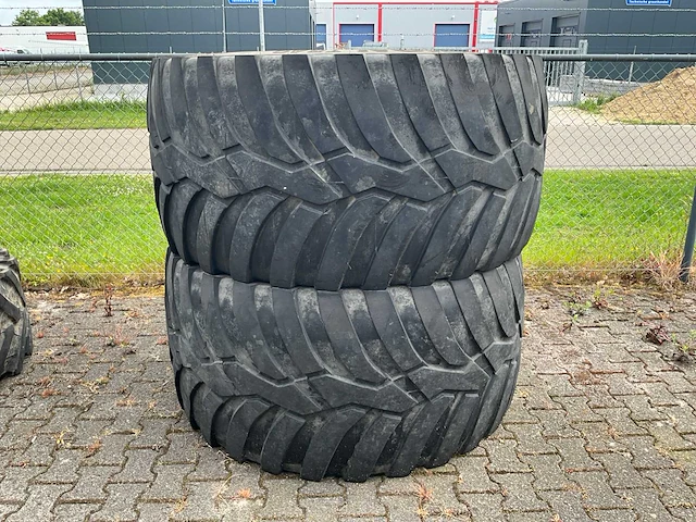 Vredestein flotation trac 750/60r30.5 banden - afbeelding 2 van  8