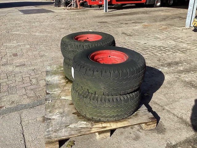 Vredestein implement banden met velg - afbeelding 4 van  7