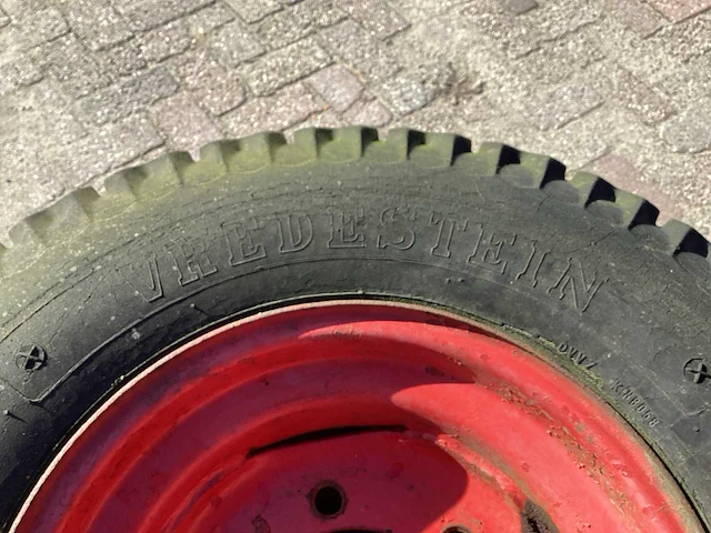 Vredestein implement banden met velg - afbeelding 6 van  7