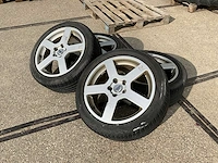 Vredestein quatrac pro volvo r-design autoband (4x) - afbeelding 1 van  11