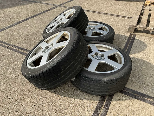 Vredestein quatrac pro volvo r-design autoband (4x) - afbeelding 4 van  11