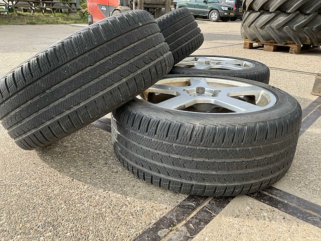 Vredestein quatrac pro volvo r-design autoband (4x) - afbeelding 11 van  11