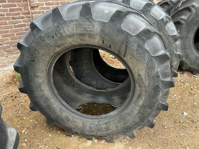 Vredestein traxion 600/65r28 set - afbeelding 2 van  7