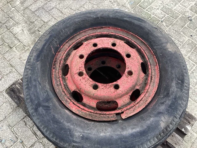 Vredestein wagen wiel - afbeelding 4 van  4