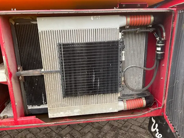 Vredo vt3936 (19m3) zelfrijdende mesttank - afbeelding 31 van  48