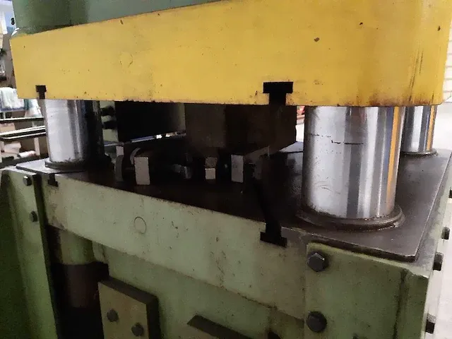 Vremac - 4k 2500 - hydraulische pers - afbeelding 9 van  10