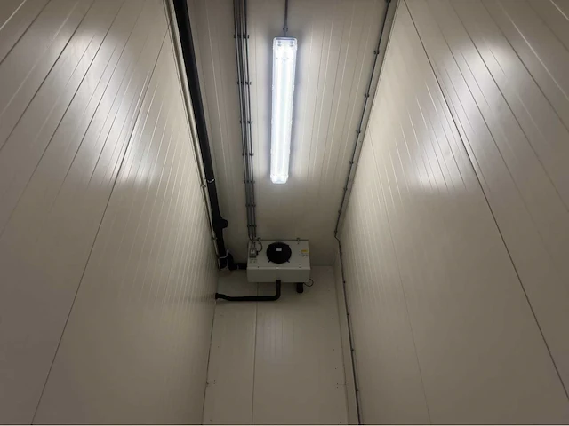 Vriescel (4,80x1,60 mtr) (8 m2) - afbeelding 5 van  12
