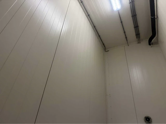 Vriescel (4,80x1,60 mtr) (8 m2) - afbeelding 8 van  12
