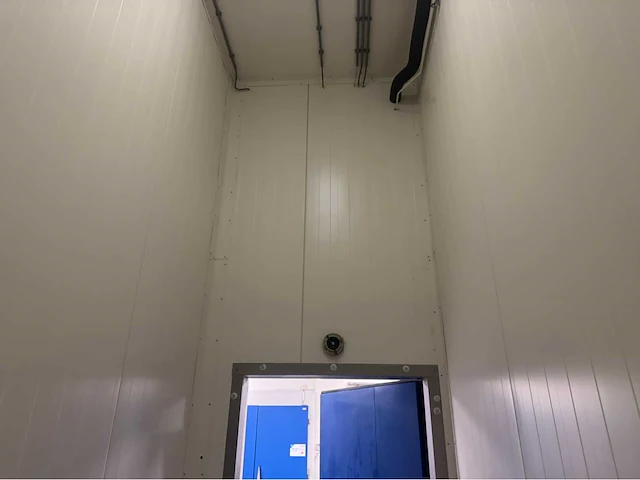 Vriescel (4,80x1,60 mtr) (8 m2) - afbeelding 9 van  12