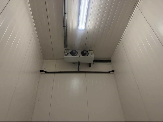 Vriescel (4,80x2,90 mtr) (14 m2) - afbeelding 5 van  13