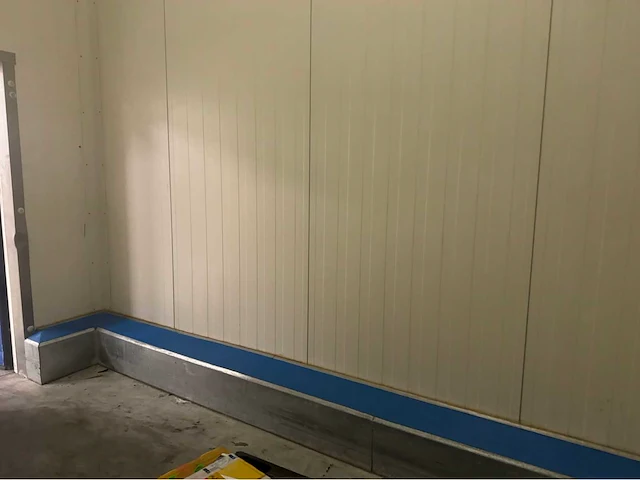 Vriescel (4,80x2,90 mtr) (14 m2) - afbeelding 4 van  13