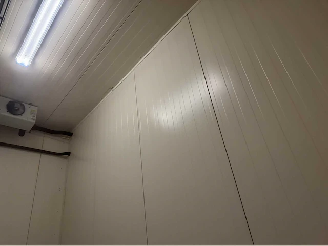 Vriescel (4,80x2,90 mtr) (14m2) - afbeelding 8 van  13