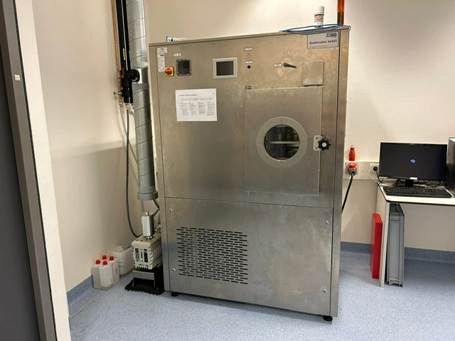 Vriesdroger zirbus sublimator 3x4x5 met vacuümpomp evd-36, pc en printer. nr. 3381. bouwjaar 2013. - afbeelding 1 van  7