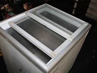 Vrieskast bovenlader elcold. afmeting 72 x 65 x 92 cm. - afbeelding 2 van  3