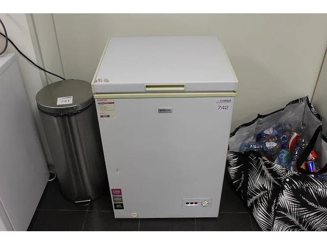 Vrieskast inventum type vk560 afm. 57 x 50 x 85 cm - afbeelding 1 van  3