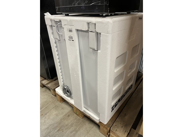 Vrieskist 142 liter breedte 64 cm hoogte 83,5 cm chiq, fcf142de - afbeelding 3 van  4