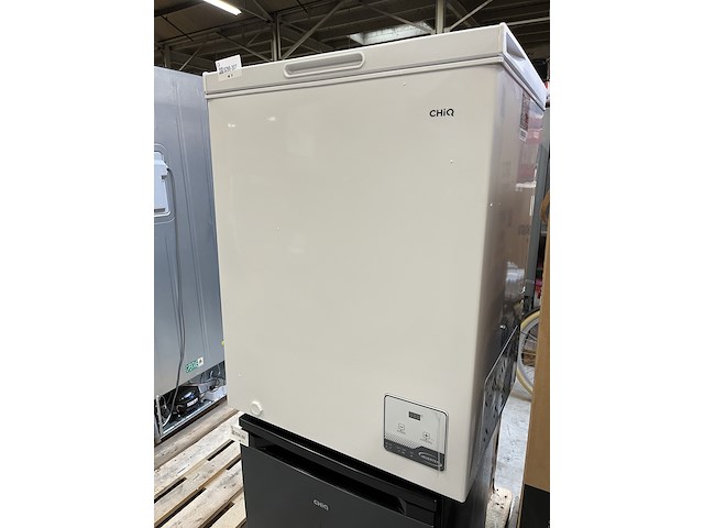 Vrieskist 142 liter breedte 64 cm hoogte 83,5 cm chiq, fcf142de - afbeelding 3 van  4