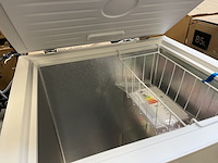 Vrieskist 142 liter breedte 64 cm hoogte 83,5 cm chiq, fcf142de - afbeelding 4 van  4