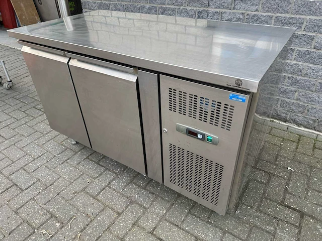 Vriezer - vrieswerkbank - afbeelding 2 van  3