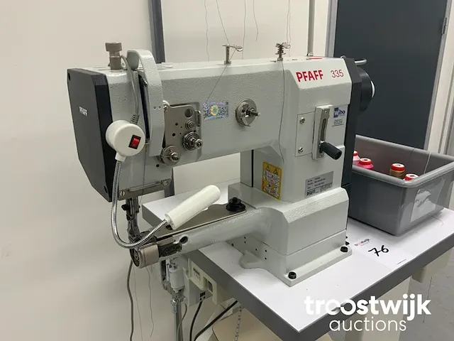 Vrije arm leernaaimachine met werktafel - afbeelding 4 van  9