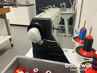 Vrije arm leernaaimachine met werktafel - afbeelding 6 van  9